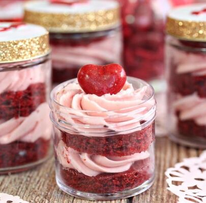 24-Stunden-Selbstbedienungs-Automaten für Kuchen mit automatischem Hebesystem, Ganzstahl-Türrahmen und Antibeschlagglas